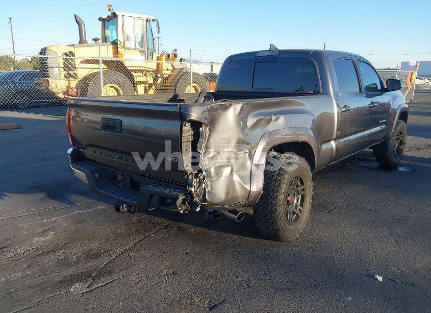 Photo 4 of 2018 Toyota Tacoma SR5 (VIN 3TMBZ5DNXJM015766)