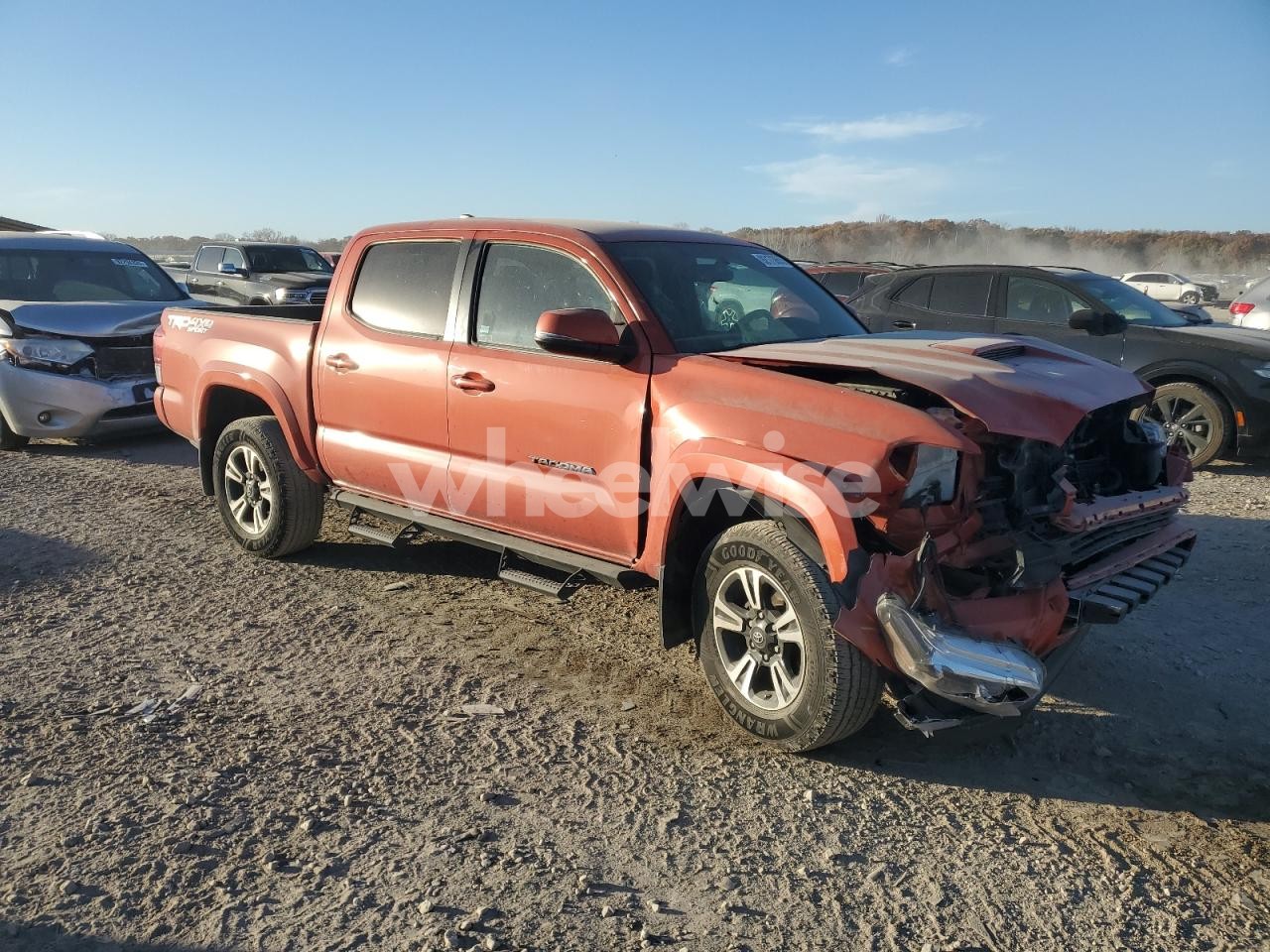 Photo 4 of 2016 TOYOTA TACOMA DOUBLE CAB (VIN 3TMCZ5AN0GM011081)