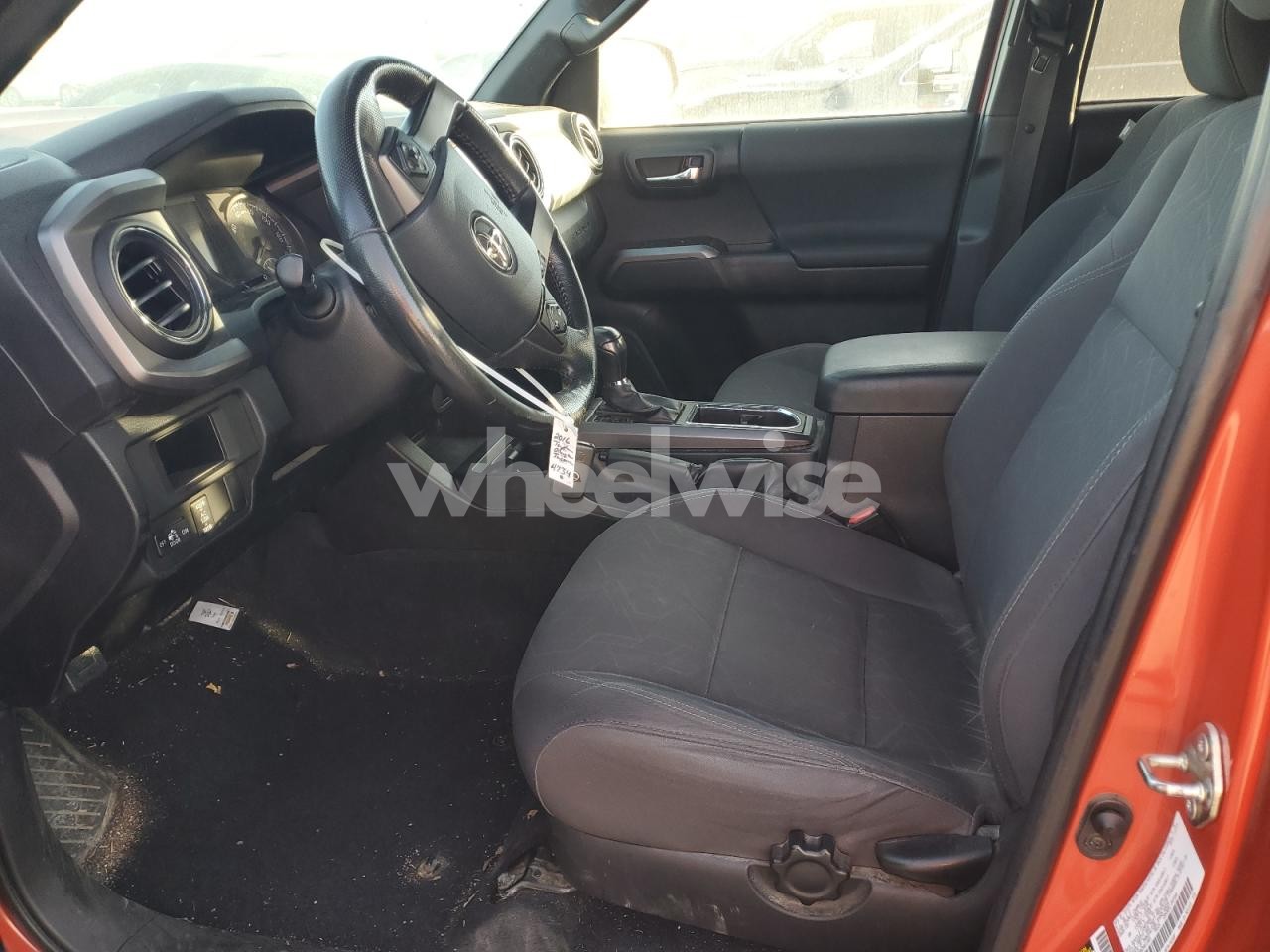 Photo 7 of 2016 TOYOTA TACOMA DOUBLE CAB (VIN 3TMCZ5AN0GM011081)