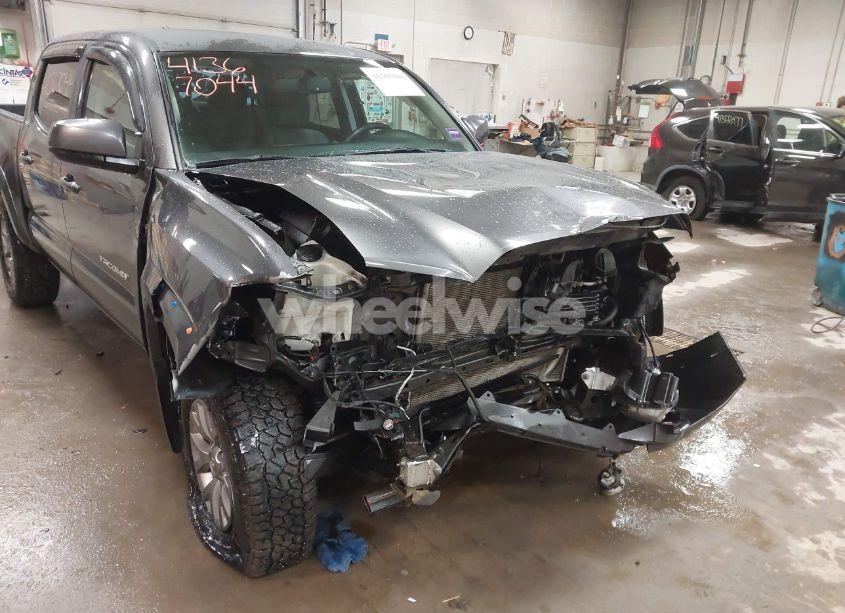 Photo 18 of 2017 Toyota Tacoma SR5 V6 (VIN 3TMCZ5AN0HM066891)