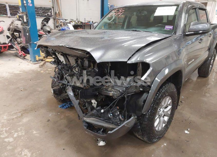 Photo 19 of 2017 Toyota Tacoma SR5 V6 (VIN 3TMCZ5AN0HM066891)