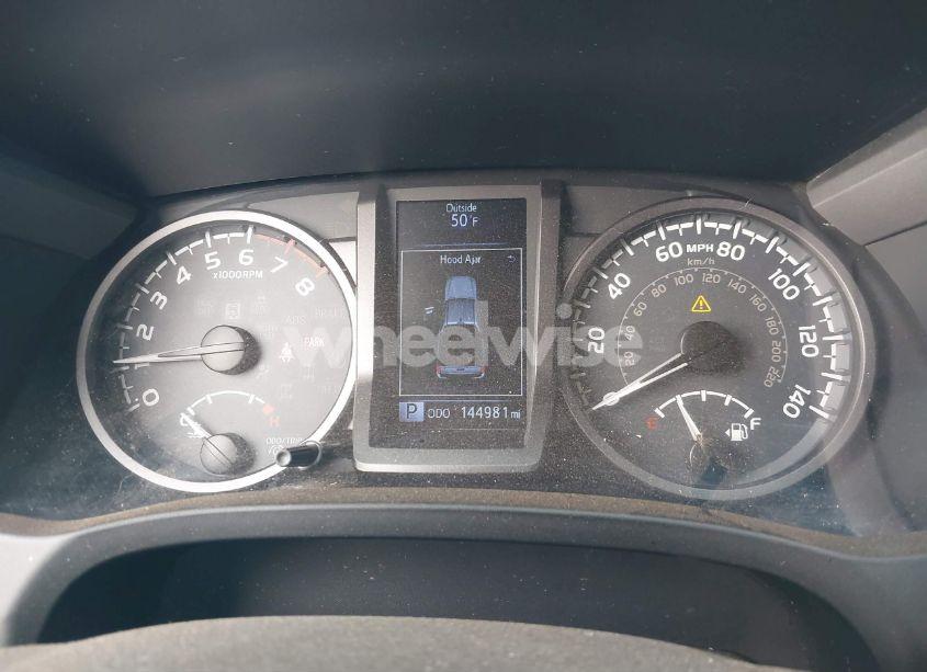 Photo 7 of 2017 Toyota Tacoma SR V6/SR5 V6/TRD OFF ROAD/TRD PRO/TRD SPORT (VIN 3TMCZ5AN0HM109836)