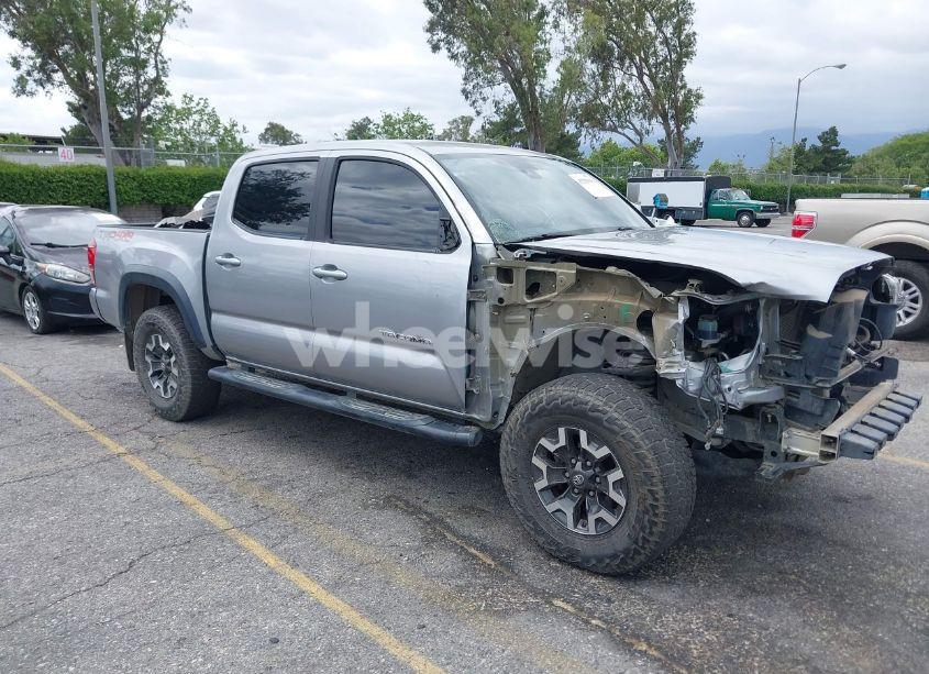 2018 Toyota Tacoma TRD OFF ROAD (VIN 3TMCZ5AN0JM129591) main photo