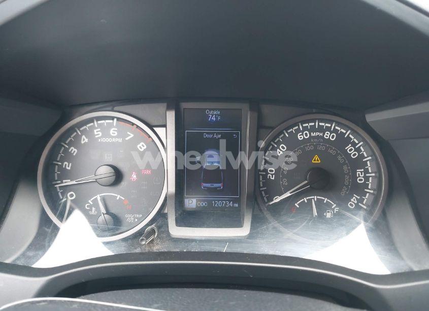 Photo 7 of 2018 Toyota Tacoma TRD OFF ROAD (VIN 3TMCZ5AN0JM129591)