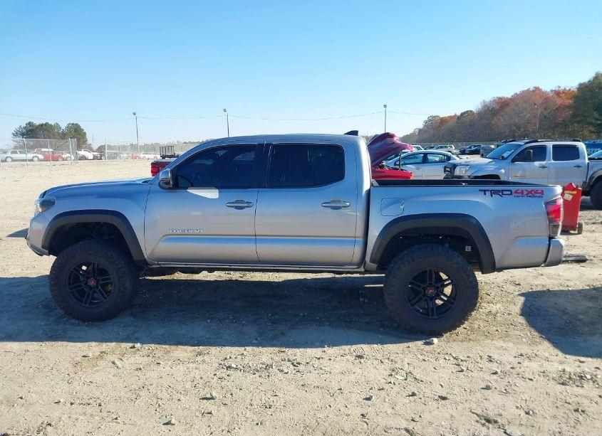 Photo 15 of 2018 Toyota Tacoma TRD OFF ROAD (VIN 3TMCZ5AN0JM144799)