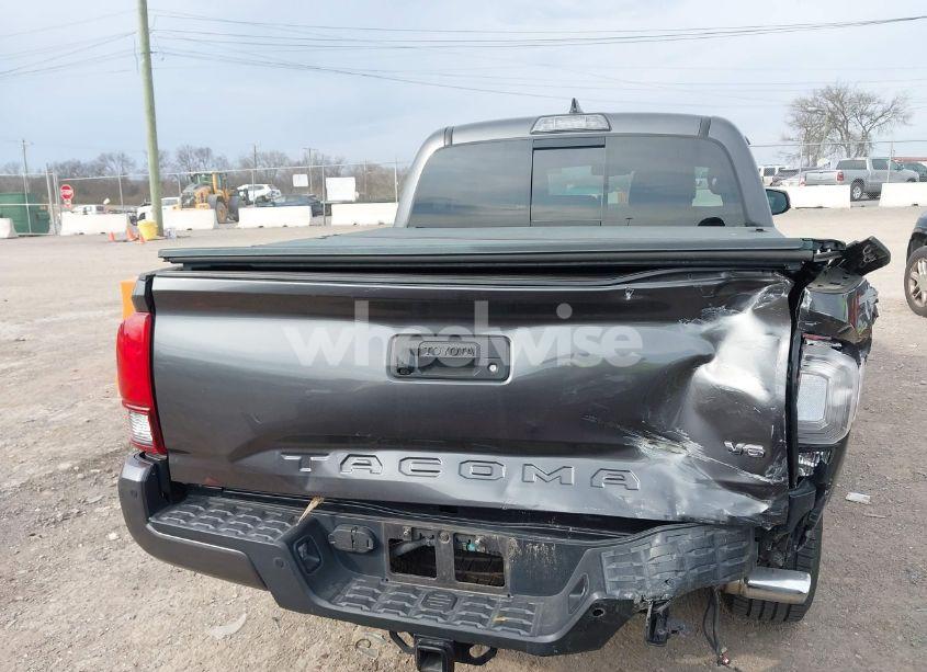 Photo 16 of 2018 Toyota Tacoma TRD SPORT (VIN 3TMCZ5AN0JM150540)