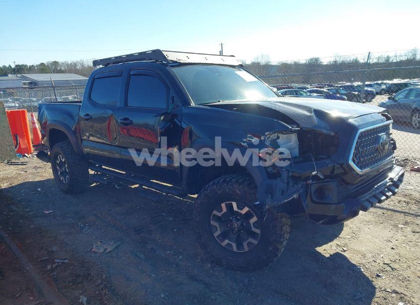 2019 Toyota Tacoma TRD OFF ROAD (VIN 3TMCZ5AN0KM212455) main photo