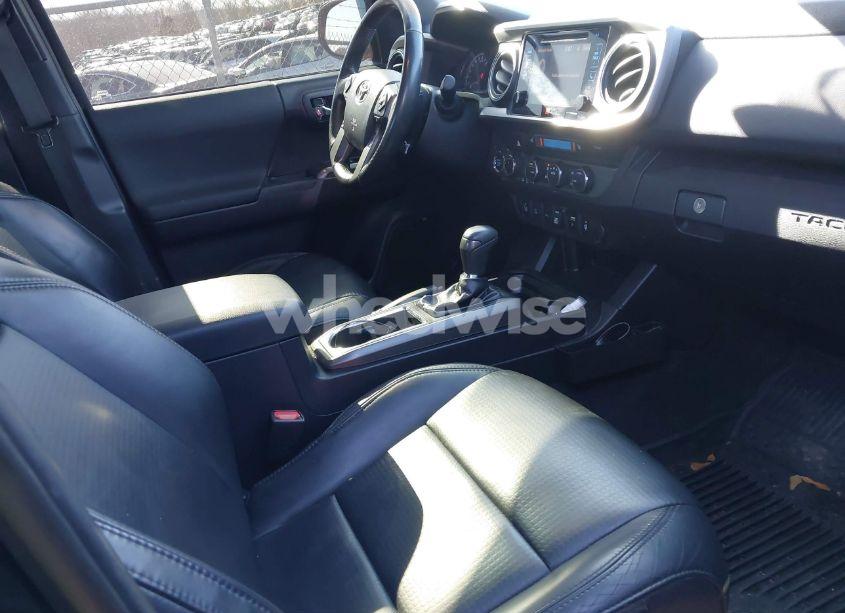 Photo 5 of 2019 Toyota Tacoma TRD OFF ROAD (VIN 3TMCZ5AN0KM212455)