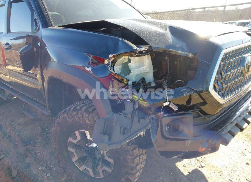 Photo 6 of 2019 Toyota Tacoma TRD OFF ROAD (VIN 3TMCZ5AN0KM212455)