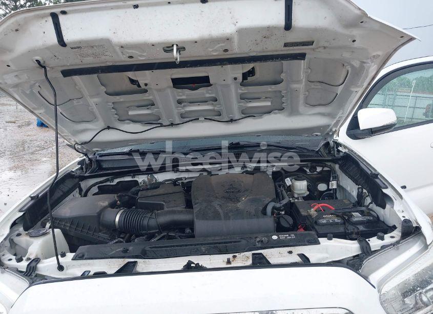 Photo 10 of 2019 Toyota Tacoma TRD SPORT (VIN 3TMCZ5AN0KM232852)