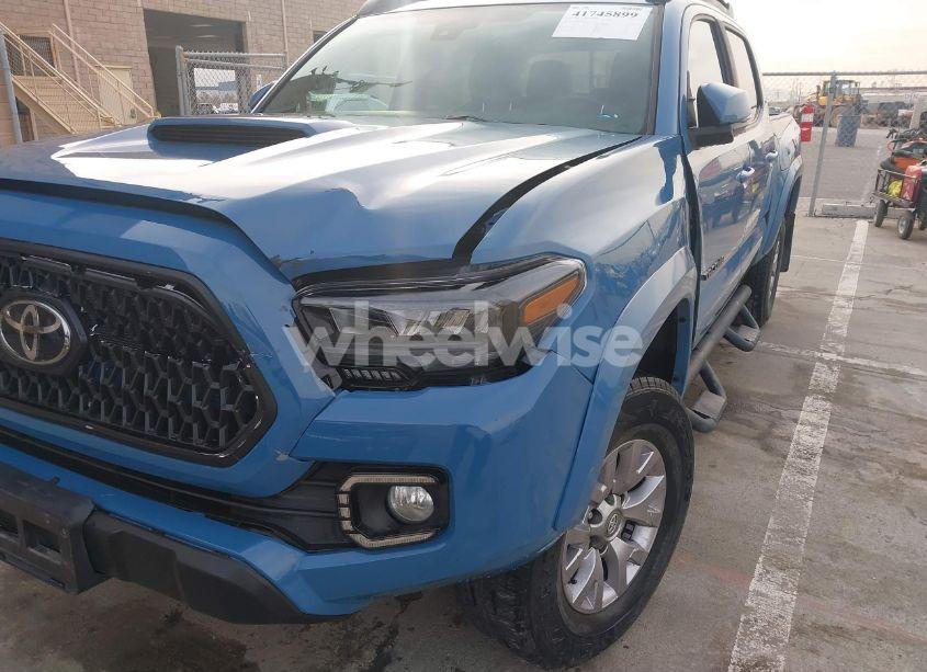 Photo 6 of 2019 Toyota Tacoma TRD SPORT (VIN 3TMCZ5AN0KM237999)