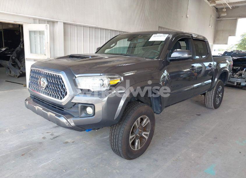 Photo 6 of 2019 Toyota Tacoma LIMITED/SR V6/SR5 V6/TRD OFF ROAD/TRD PRO/TRD SPORT (VIN 3TMCZ5AN0KM248419)