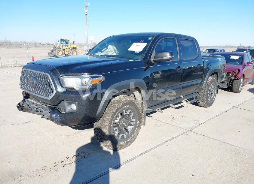 Photo 2 of 2019 Toyota Tacoma TRD OFF ROAD (VIN 3TMCZ5AN0KM272784)