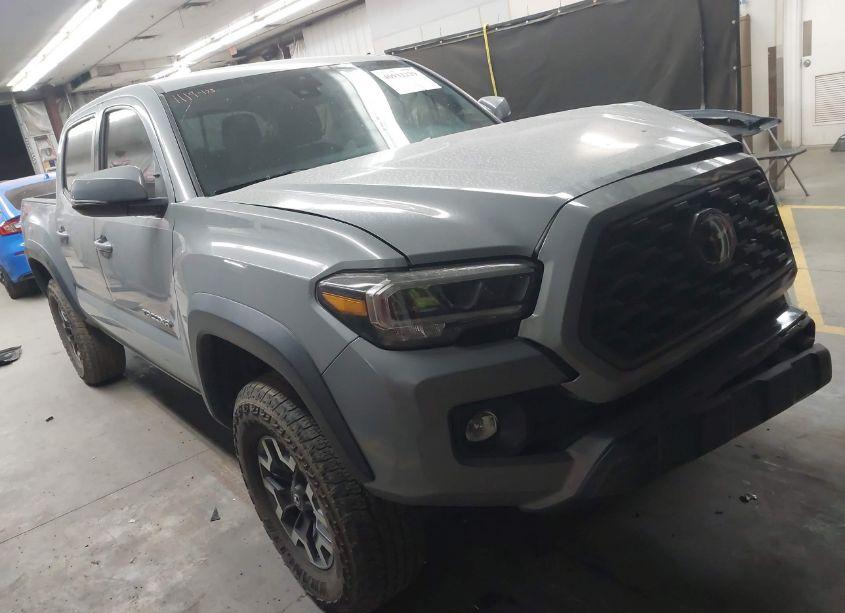 2020 Toyota Tacoma TRD OFF-ROAD (VIN 3TMCZ5AN0LM308426) main photo