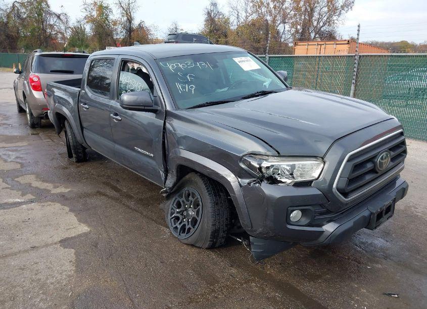 2020 Toyota Tacoma SR5 V6 (VIN 3TMCZ5AN0LM345024) main photo