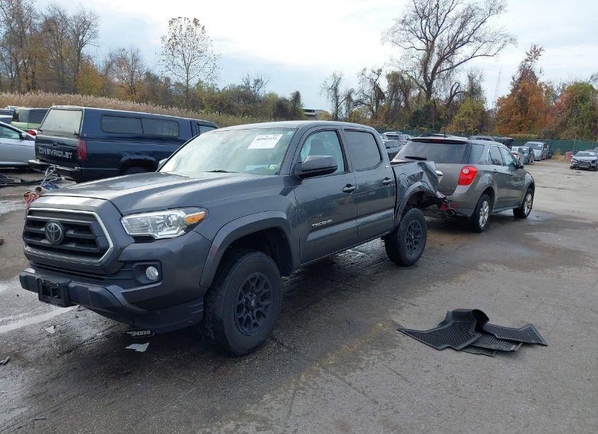 Photo 2 of 2020 Toyota Tacoma SR5 V6 (VIN 3TMCZ5AN0LM345024)