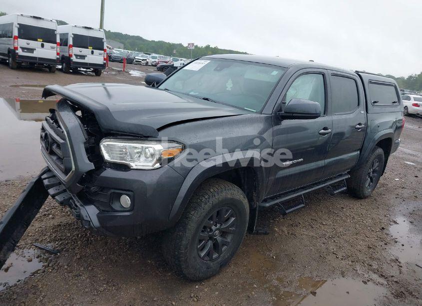 Photo 2 of 2021 Toyota Tacoma SR5 V6 (VIN 3TMCZ5AN0MM374850)