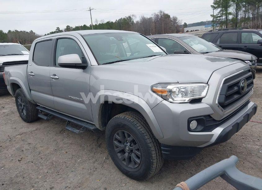 2021 Toyota Tacoma SR5 V6 (VIN 3TMCZ5AN0MM416529) main photo