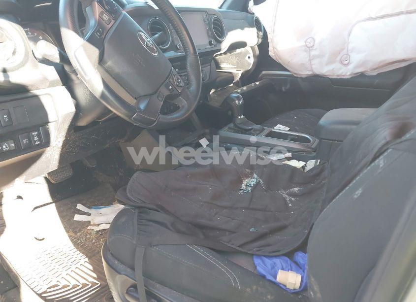 Photo 5 of 2021 Toyota Tacoma TRD OFF-ROAD (VIN 3TMCZ5AN0MM436828)