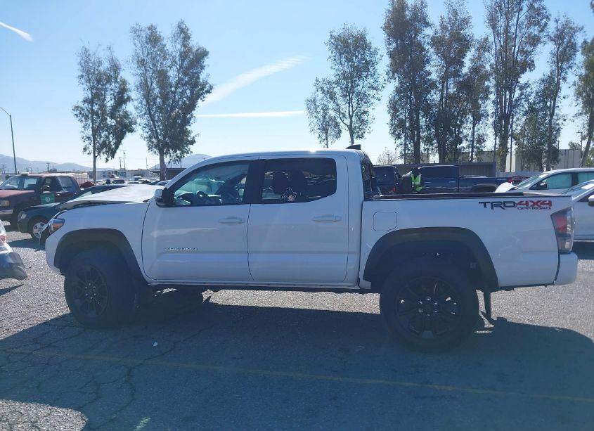 Photo 15 of 2021 Toyota Tacoma TRD OFF-ROAD (VIN 3TMCZ5AN0MM449854)