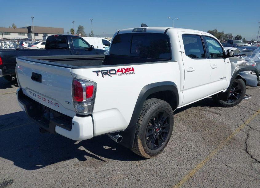 Photo 4 of 2021 Toyota Tacoma TRD OFF-ROAD (VIN 3TMCZ5AN0MM449854)