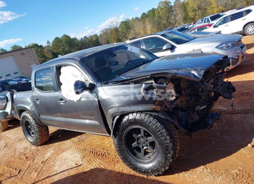 Photo 13 of 2021 Toyota Tacoma TRD OFF-ROAD (VIN 3TMCZ5AN0MM453094)
