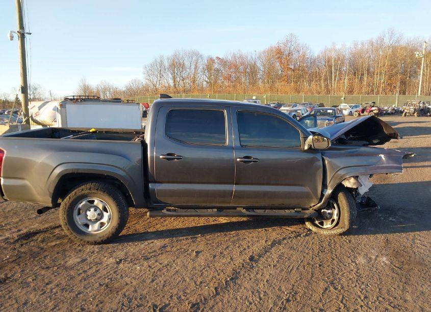 Photo 13 of 2022 Toyota Tacoma SR V6 (VIN 3TMCZ5AN0NM466624)