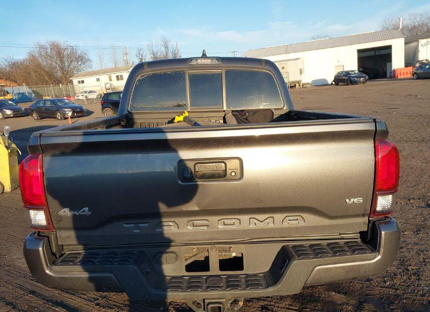 Photo 16 of 2022 Toyota Tacoma SR V6 (VIN 3TMCZ5AN0NM466624)