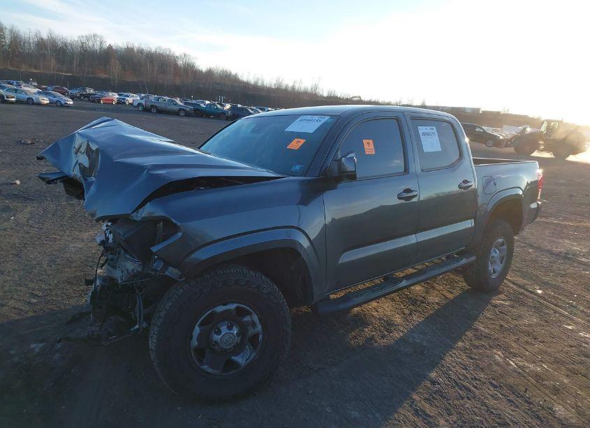 Photo 2 of 2022 Toyota Tacoma SR V6 (VIN 3TMCZ5AN0NM466624)