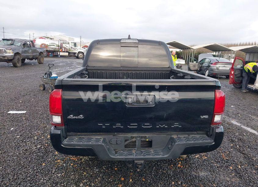 Photo 16 of 2022 Toyota Tacoma DOUBLE CAB/SR/SR5/TRD SPORT/TRD OFF ROAD/TRD PRO (VIN 3TMCZ5AN0NM468406)