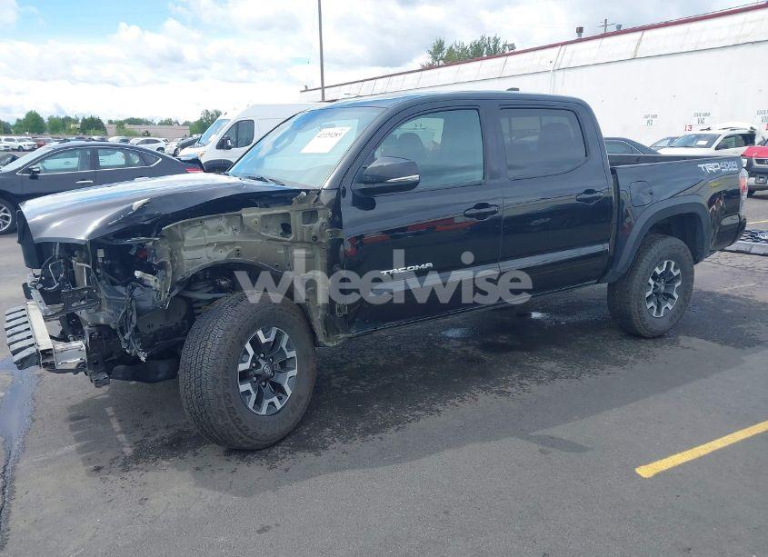 Photo 2 of 2022 Toyota Tacoma TRD OFF ROAD (VIN 3TMCZ5AN0NM476635)