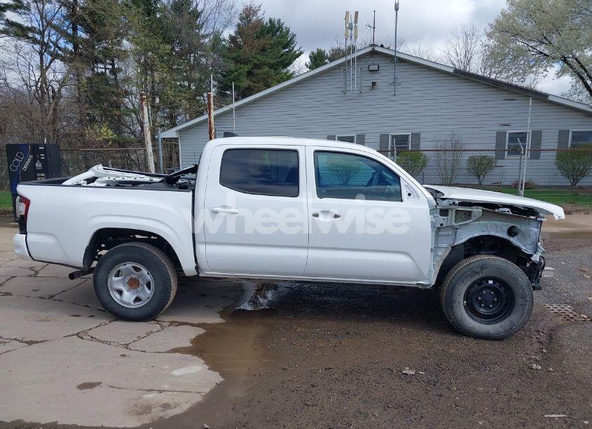 Photo 14 of 2022 Toyota Tacoma SR V6 (VIN 3TMCZ5AN0NM491295)