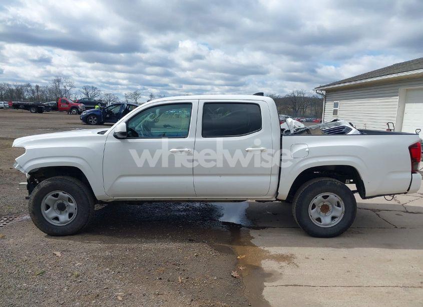 Photo 15 of 2022 Toyota Tacoma SR V6 (VIN 3TMCZ5AN0NM491295)