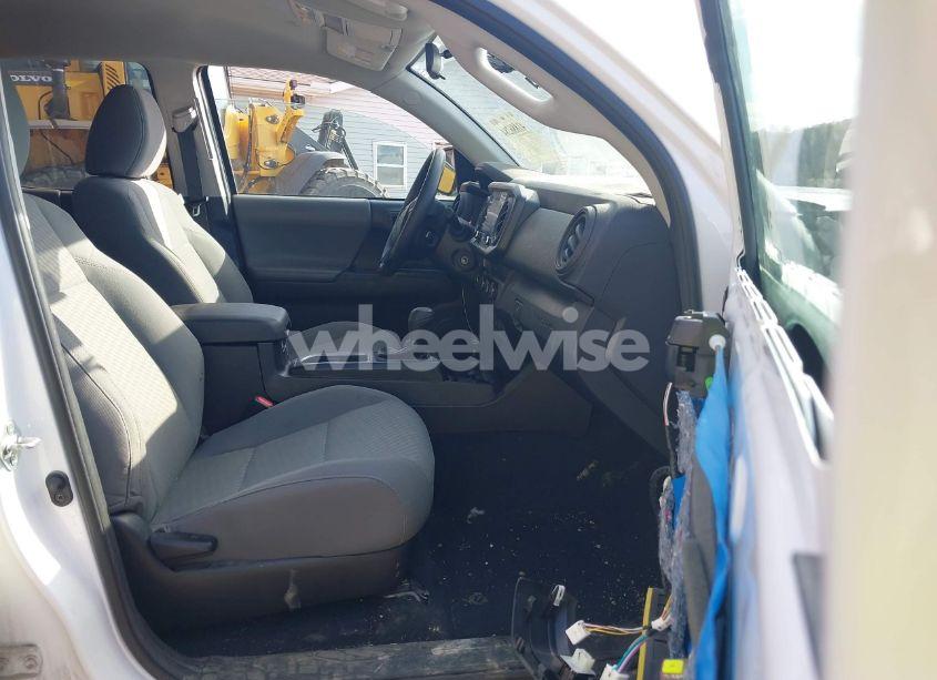 Photo 5 of 2022 Toyota Tacoma SR V6 (VIN 3TMCZ5AN0NM491295)