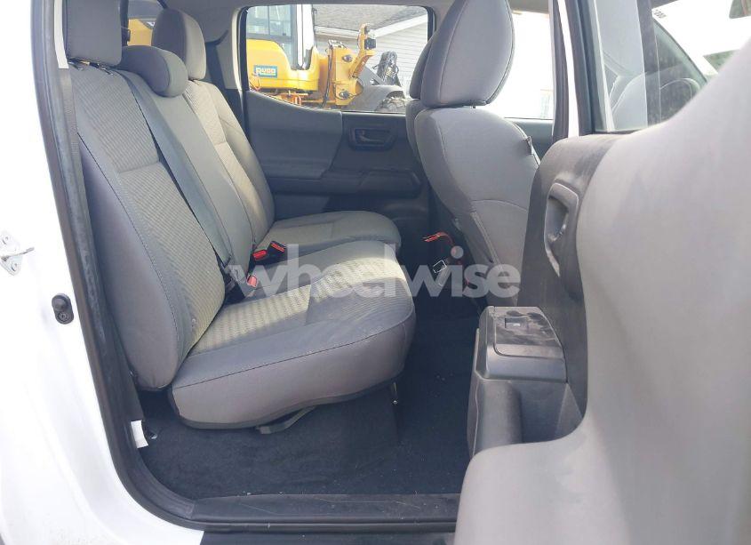 Photo 8 of 2022 Toyota Tacoma SR V6 (VIN 3TMCZ5AN0NM491295)