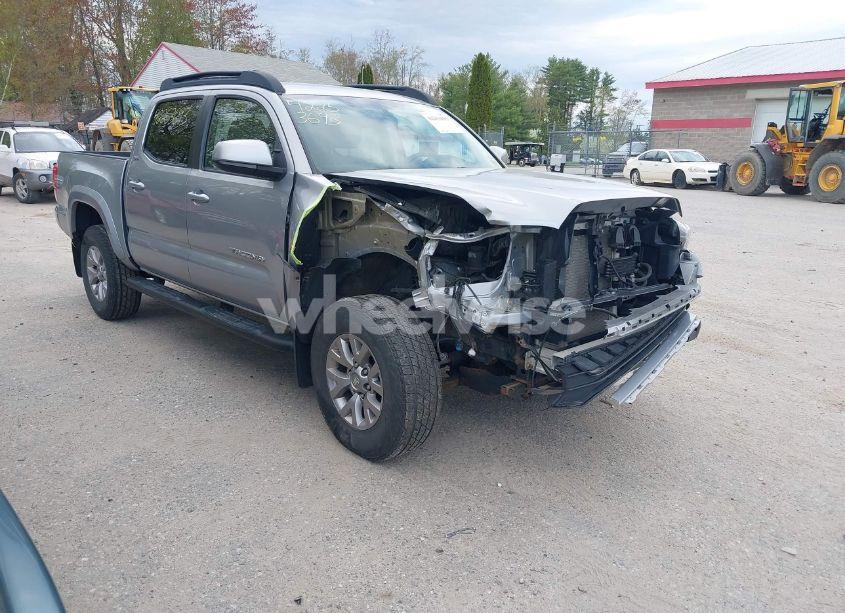 2016 Toyota Tacoma SR5 V6 (VIN 3TMCZ5AN1GM024101) main photo