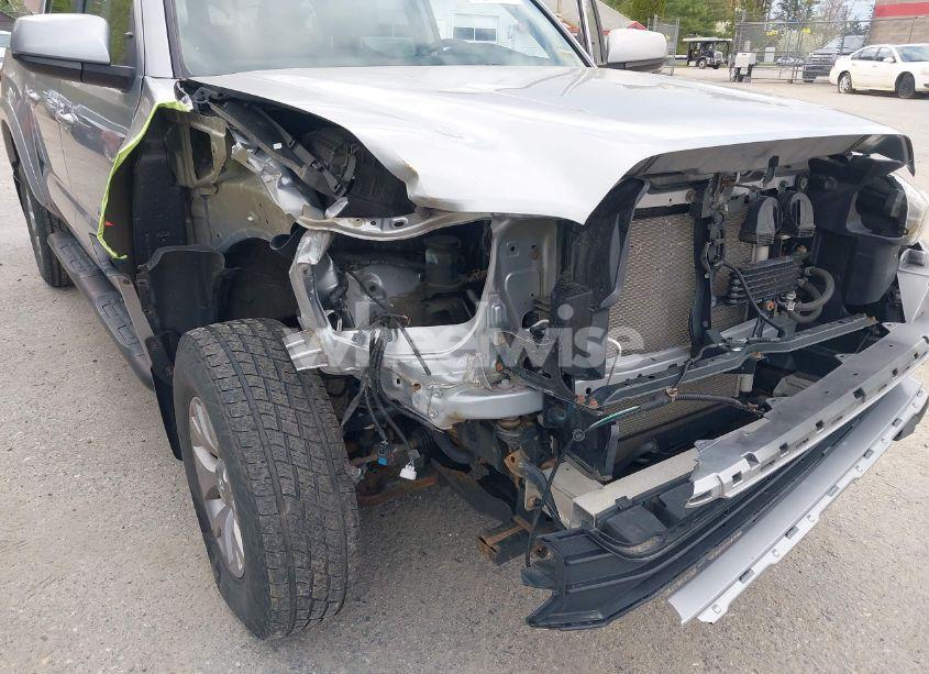 Photo 6 of 2016 Toyota Tacoma SR5 V6 (VIN 3TMCZ5AN1GM024101)