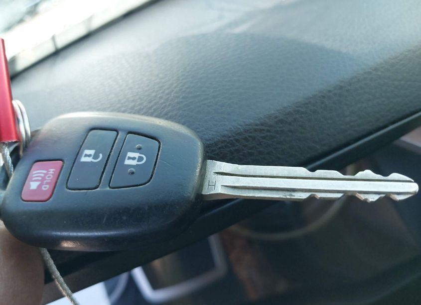 Photo 11 of 2017 Toyota Tacoma SR5 V6 (VIN 3TMCZ5AN1HM062574)