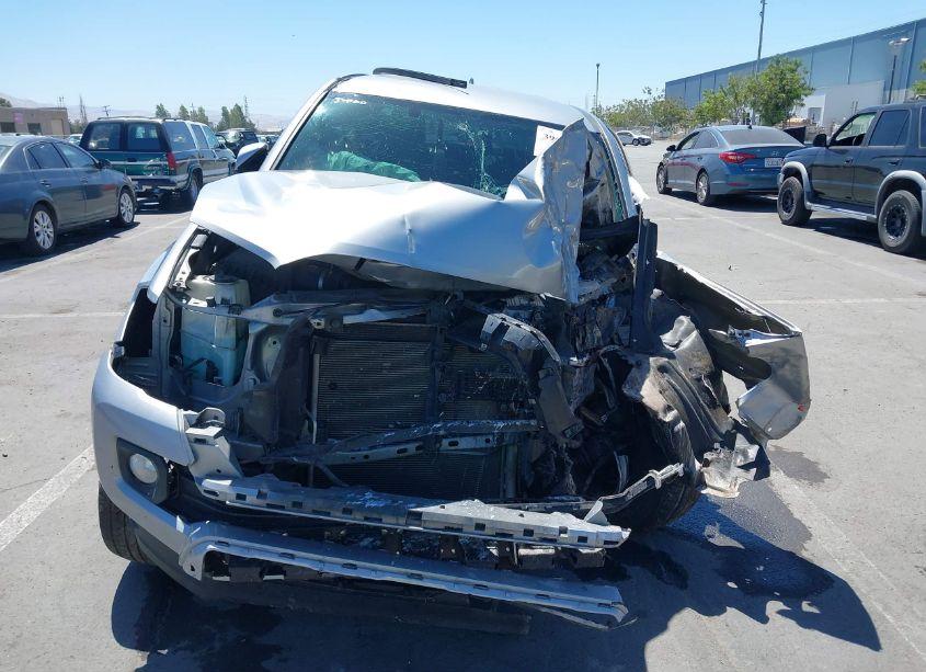 Photo 12 of 2017 Toyota Tacoma SR5 V6 (VIN 3TMCZ5AN1HM062574)