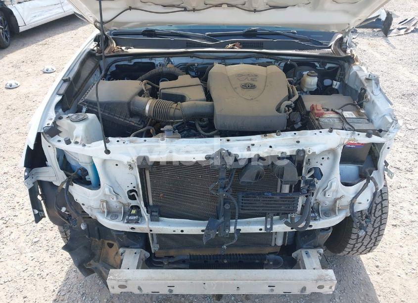 Photo 10 of 2017 Toyota Tacoma SR5 V6 (VIN 3TMCZ5AN1HM063580)