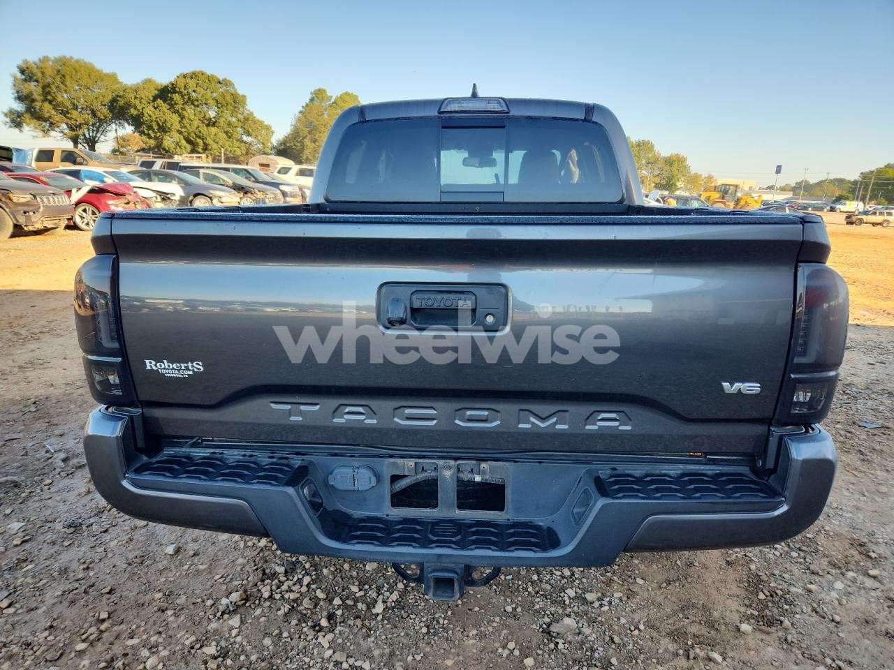 Photo 6 of 2017 TOYOTA TACOMA DOUBLE CAB (VIN 3TMCZ5AN1HM073283)