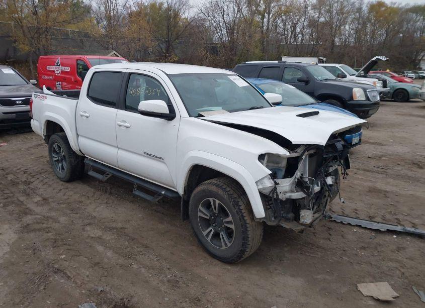 2017 Toyota Tacoma TRD SPORT (VIN 3TMCZ5AN1HM073509) main photo