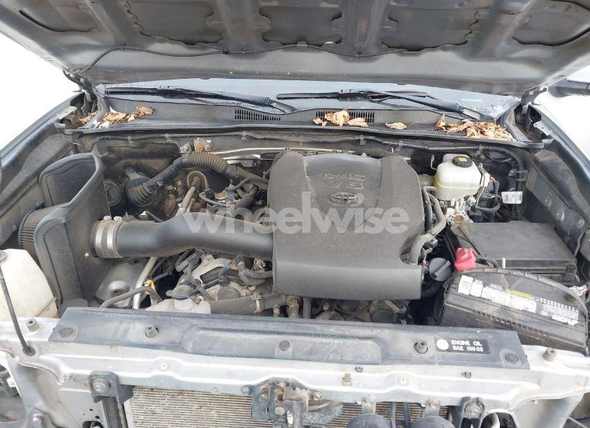 Photo 10 of 2018 Toyota Tacoma TRD OFF ROAD (VIN 3TMCZ5AN1JM135996)