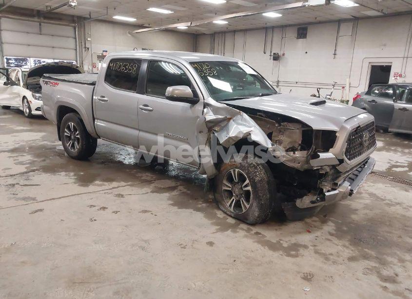 2018 Toyota Tacoma TRD SPORT (VIN 3TMCZ5AN1JM149820) main photo