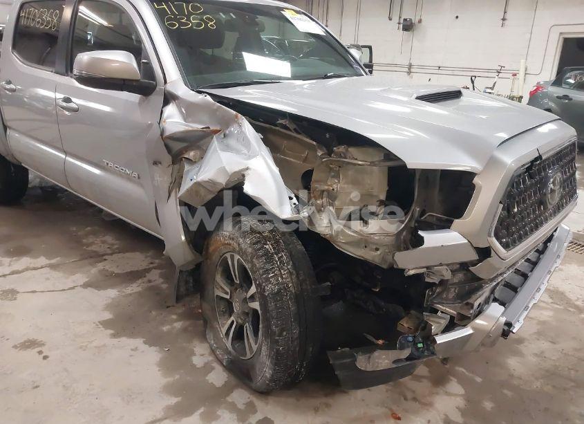 Photo 6 of 2018 Toyota Tacoma TRD SPORT (VIN 3TMCZ5AN1JM149820)