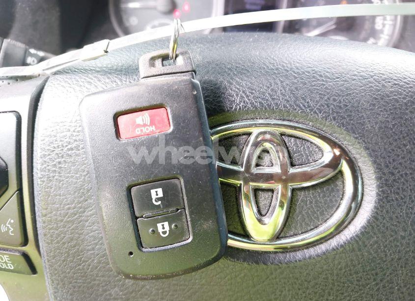 Photo 11 of 2018 Toyota Tacoma TRD OFF ROAD (VIN 3TMCZ5AN1JM178654)