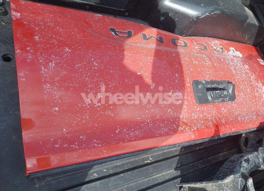 Photo 12 of 2018 Toyota Tacoma TRD OFF ROAD (VIN 3TMCZ5AN1JM181151)