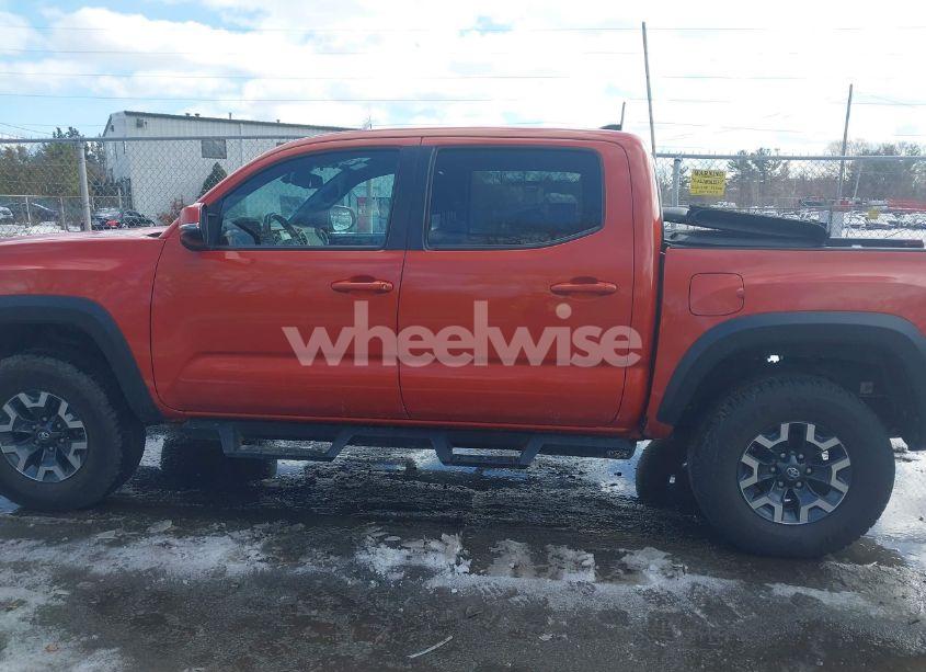 Photo 15 of 2018 Toyota Tacoma TRD OFF ROAD (VIN 3TMCZ5AN1JM181151)