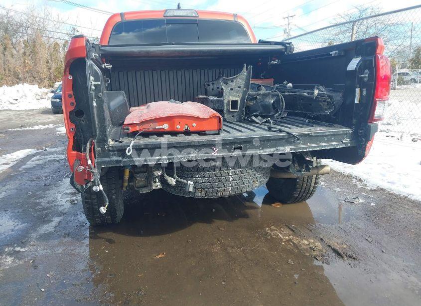 Photo 6 of 2018 Toyota Tacoma TRD OFF ROAD (VIN 3TMCZ5AN1JM181151)