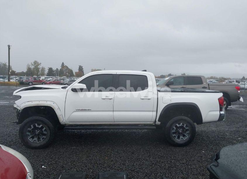 Photo 15 of 2018 Toyota Tacoma SR5 V6 (VIN 3TMCZ5AN1JM188181)